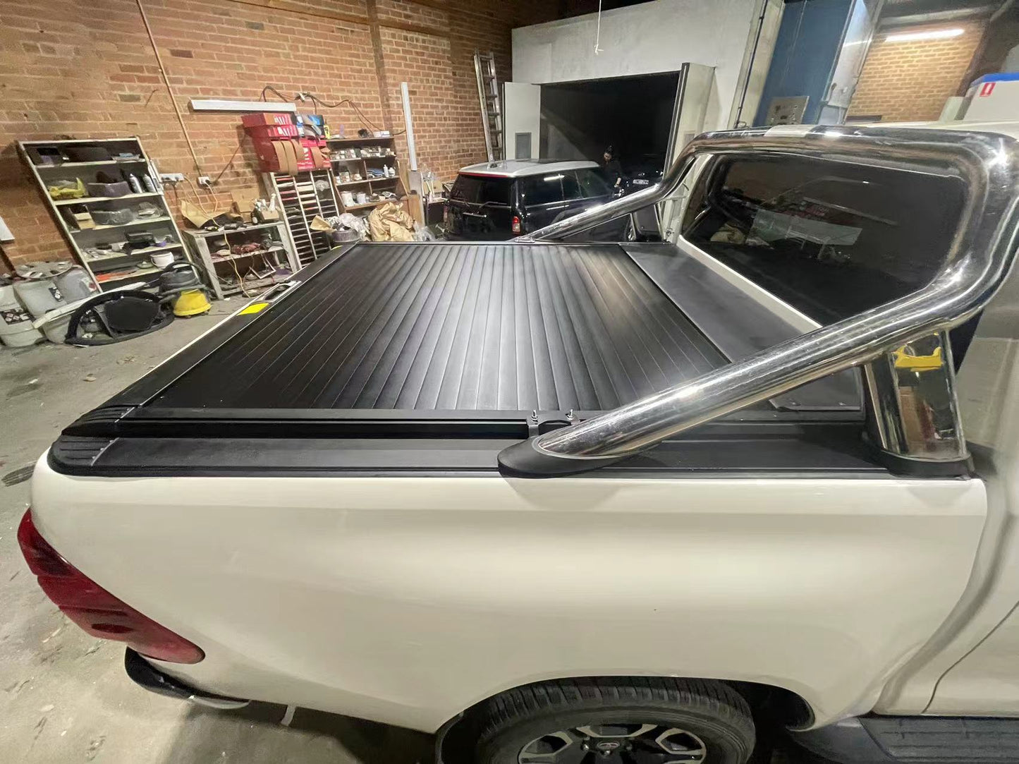 Manual Roller Shutter For Toyota Hilux– View 6