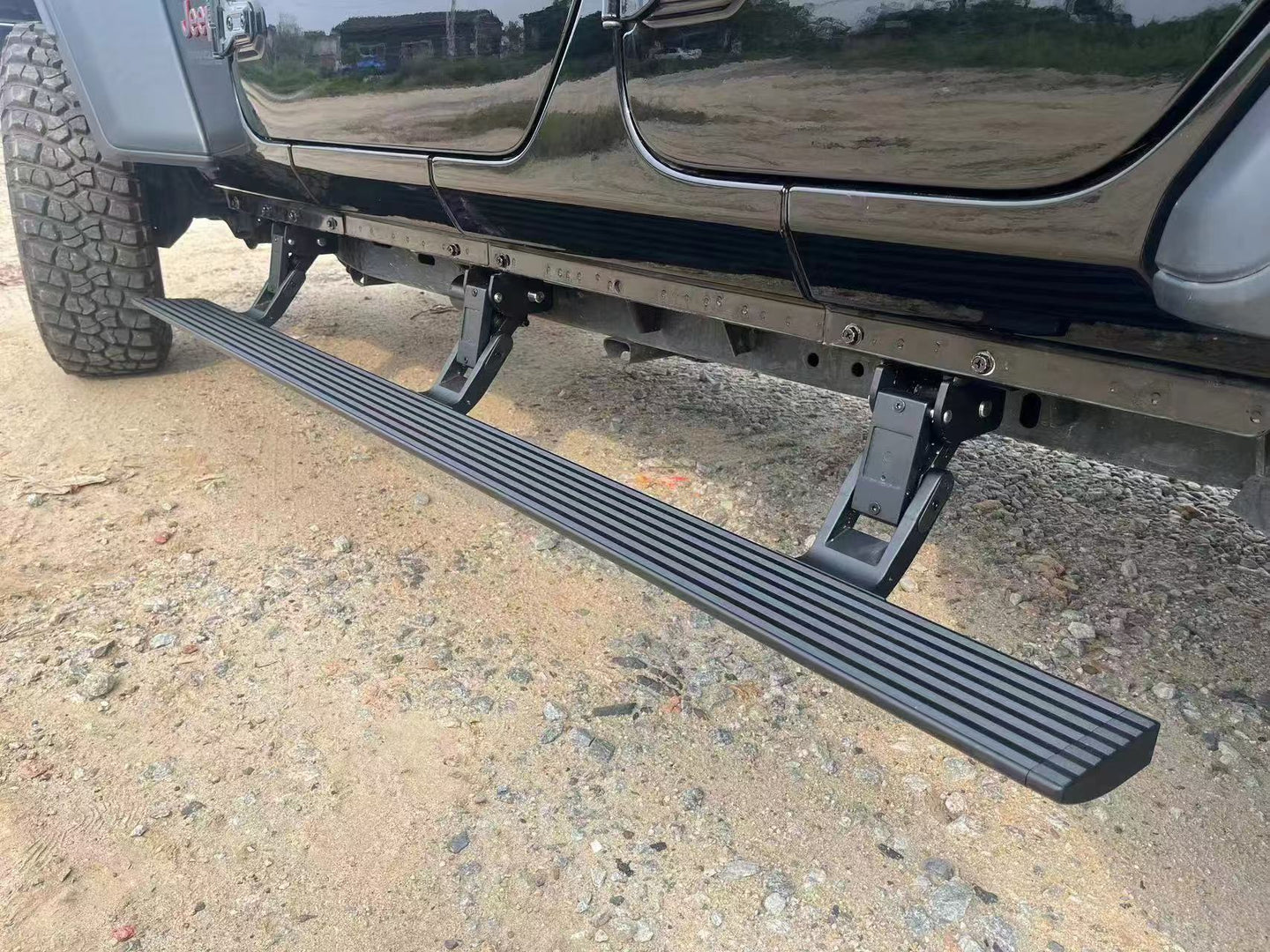 Jeep JL Wrangler Electric Side Step (4 doors) - Product image 3