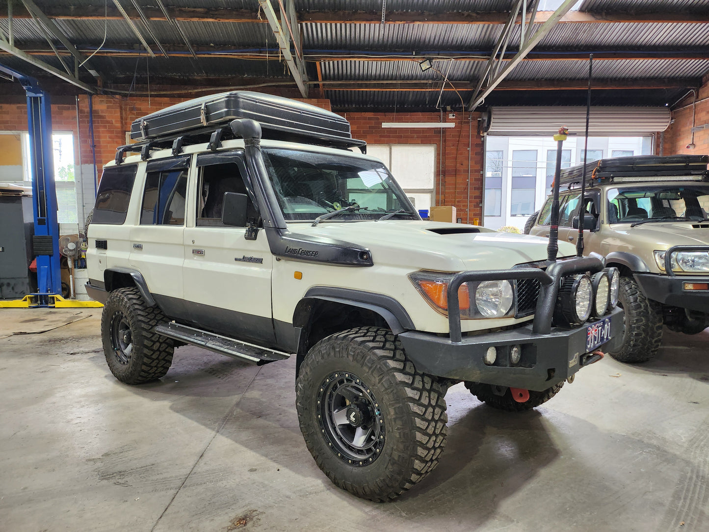 Bull Bar For Land Cruiser LC76 - Product image 2