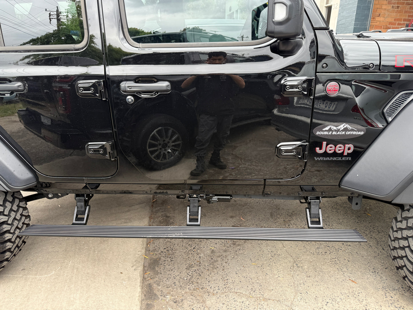 Jeep JL Wrangler Electric Side Step (4 doors) - Product image 4