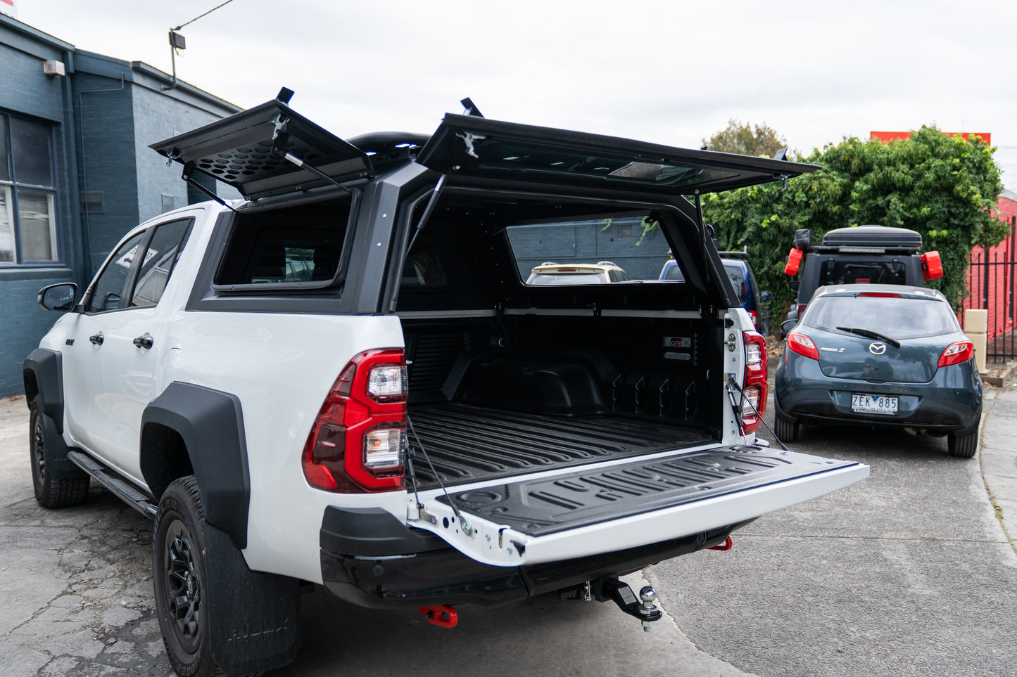 Aluminum Tub Canopy For Toyota Hilux (MY17-MY26)